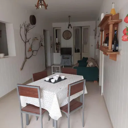 Lele's House Tatil Evi *